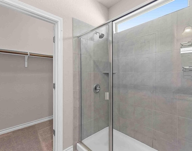 11724 Saddle Rock Dr - Photo Thumbnail 13