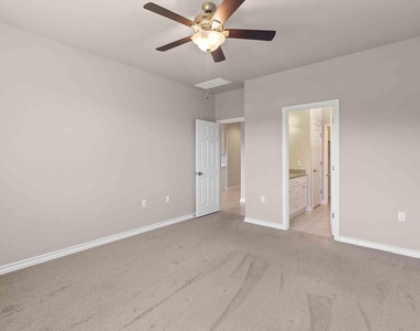 11724 Saddle Rock Dr - Photo Thumbnail 12