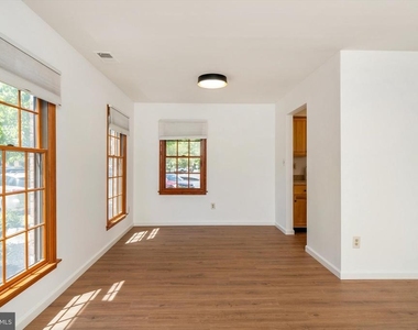 109 Wyndham Place - Photo Thumbnail 6