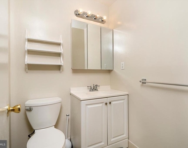 109 Wyndham Place - Photo Thumbnail 14