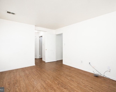 103 Claridge Court - Photo Thumbnail 18