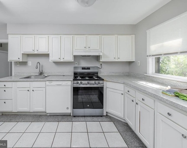 1100 Woodlawn Avenue - Photo Thumbnail 1
