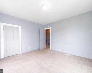 351 N Laurel Street - Photo Thumbnail 8