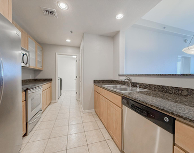 2302 N Central Avenue - Photo Thumbnail 9