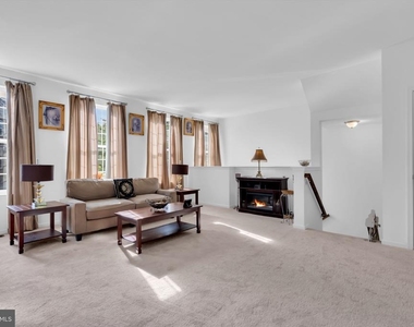 49 Creekside Way - Photo Thumbnail 11