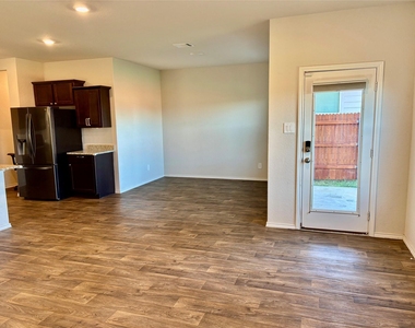127 Snapdragon Ln - Photo Thumbnail 3