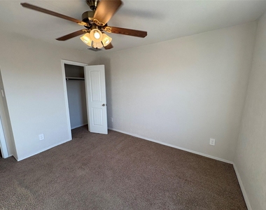 127 Snapdragon Ln - Photo Thumbnail 5