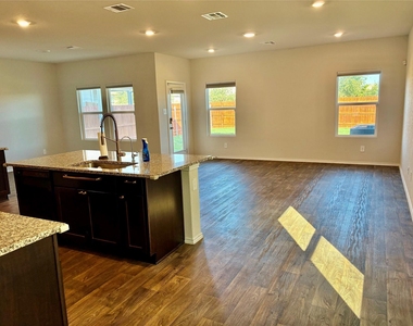 127 Snapdragon Ln - Photo Thumbnail 2