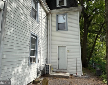 212 Warren Street - Photo Thumbnail 32