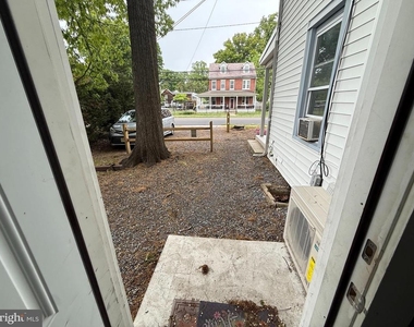 212 Warren Street - Photo Thumbnail 31