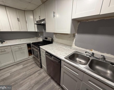 212 Warren Street - Photo Thumbnail 16