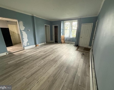 212 Warren Street - Photo Thumbnail 19