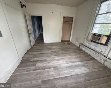 212 Warren Street - Photo Thumbnail 24