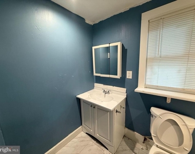 212 Warren Street - Photo Thumbnail 27