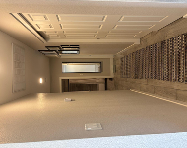 2902 W Straford Drive - Photo Thumbnail 9