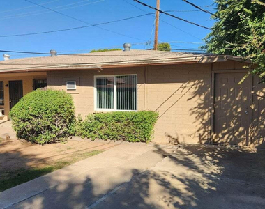 2645 W Morten Avenue - Photo Thumbnail 11