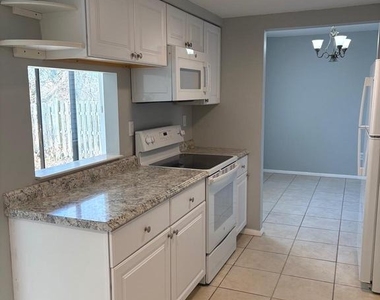 108 Aspen Court - Photo Thumbnail 15