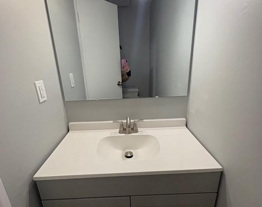 108 Aspen Court - Photo Thumbnail 7