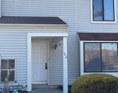 108 Aspen Court - Photo Thumbnail 1