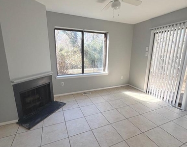 108 Aspen Court - Photo Thumbnail 21