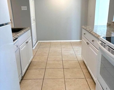 108 Aspen Court - Photo Thumbnail 8