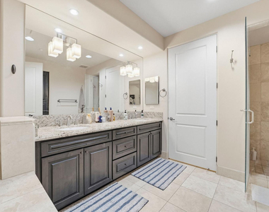 15802 N 71st Street - Photo Thumbnail 14