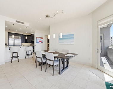 15802 N 71st Street - Photo Thumbnail 8