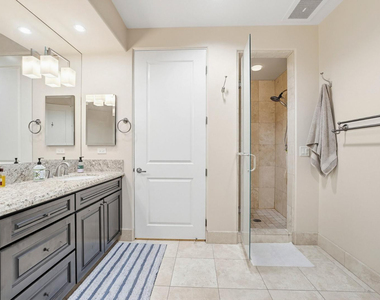 15802 N 71st Street - Photo Thumbnail 15