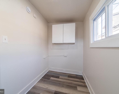 21 N Laclede Place - Photo Thumbnail 1