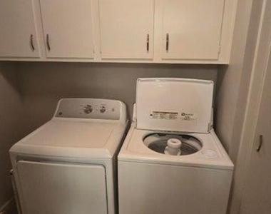10601 W Bolivar Drive - Photo Thumbnail 21