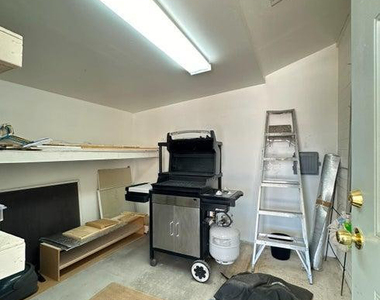 10601 W Bolivar Drive - Photo Thumbnail 37