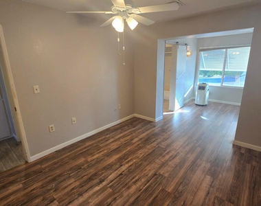 10601 W Bolivar Drive - Photo Thumbnail 28