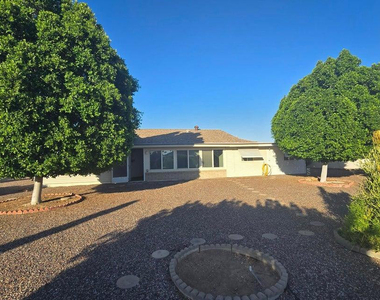 10601 W Bolivar Drive - Photo Thumbnail 35