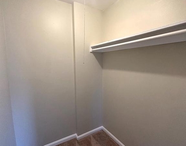 64 W Antietam Street - Photo Thumbnail 17
