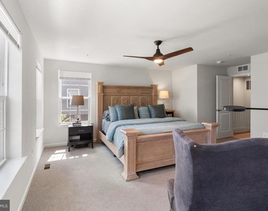 10521 Jim Lovell Lane - Photo Thumbnail 22