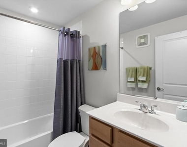 10521 Jim Lovell Lane - Photo Thumbnail 11