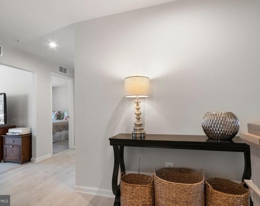 10521 Jim Lovell Lane - Photo Thumbnail 18