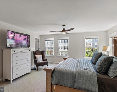 10521 Jim Lovell Lane - Photo Thumbnail 26