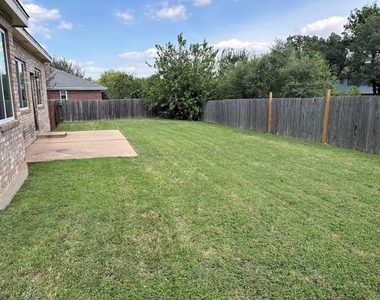 10911 Grassmere Ct - Photo Thumbnail 39