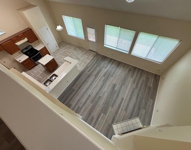 10911 Grassmere Ct - Photo Thumbnail 27