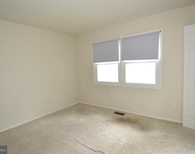 3717 Irongate Lane - Photo Thumbnail 9