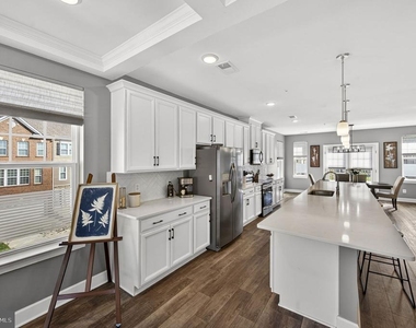3803 Richmond Run - Photo Thumbnail 17