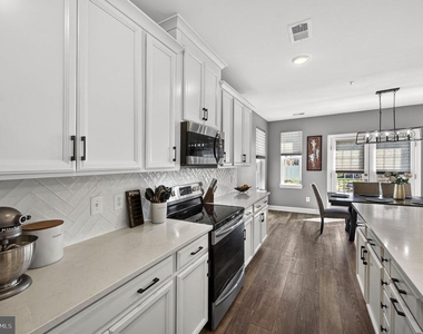 3803 Richmond Run - Photo Thumbnail 21