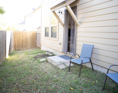 13501 Metric Blvd - Photo Thumbnail 11