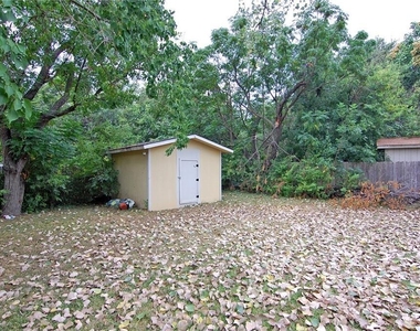 10215 Missel Thrush Dr - Photo Thumbnail 9
