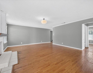 10215 Missel Thrush Dr - Photo Thumbnail 12