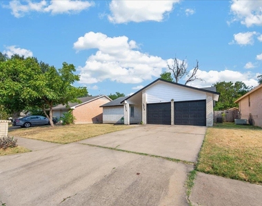 10215 Missel Thrush Dr - Photo Thumbnail 6