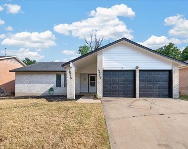 10215 Missel Thrush Dr - Photo Thumbnail 4