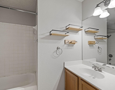8413 Priest River Dr - Photo Thumbnail 17