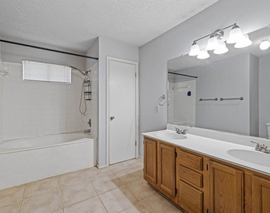 8413 Priest River Dr - Photo Thumbnail 15
